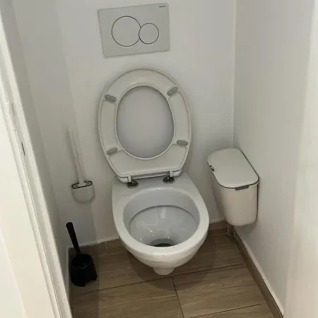 Nest * ブリュッセル