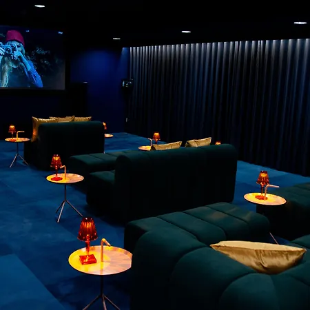 Centre Louise Отель