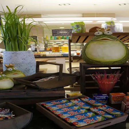 מלון Novotel Off Grand Place