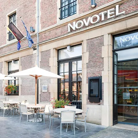 Novotel Off Grand Place מלון 4*