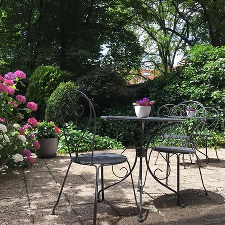 First Euroflat Szálloda