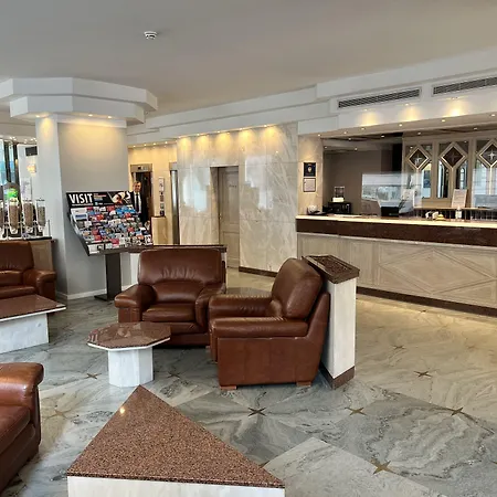 Western Royal Centre Hotel