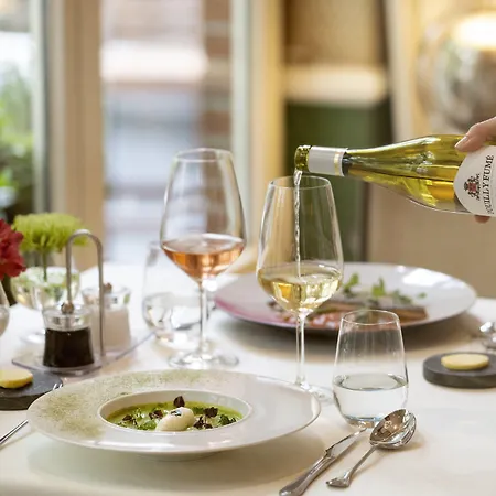 Stanhope By Thon Hotel 5*