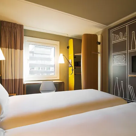 Ibis Off Grand'place Отель Брюссель