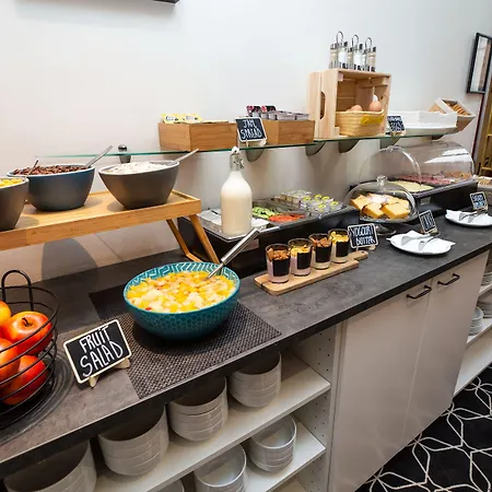 Safestay Grand Place Hotell