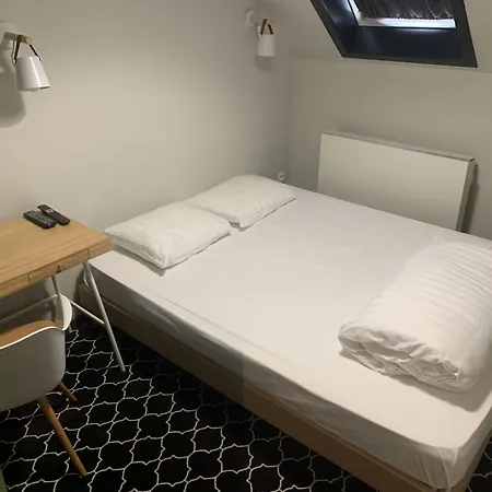 Safestay Grand Place Hotell