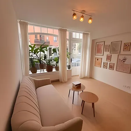 Guest house With Ensuite And Garden Brussels