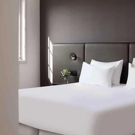 Nh Carrefour De L'europe