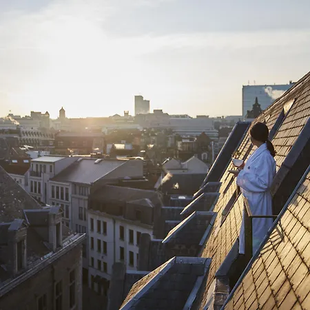 阿米戈罗科富酒店