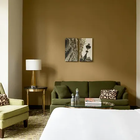 Marriott Grand Place Hotel 4*