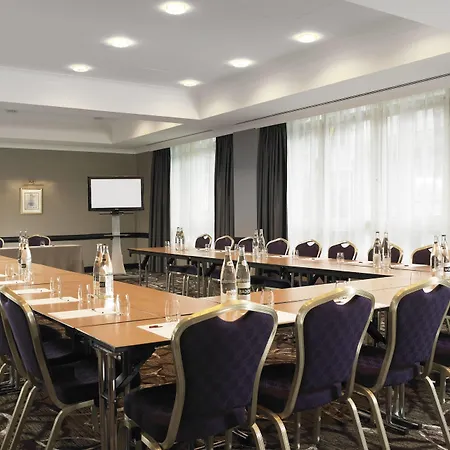 Marriott Grand Place Hotel 4*