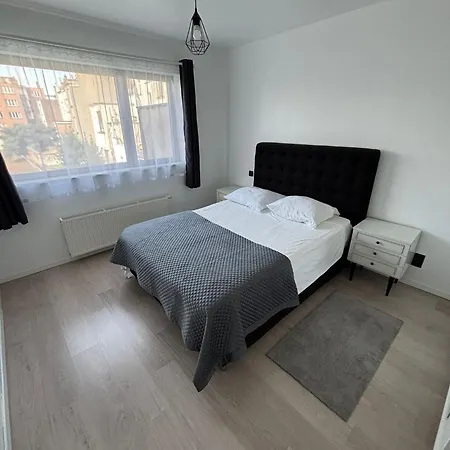 Apartman Stylish, Modern & Spacious In *