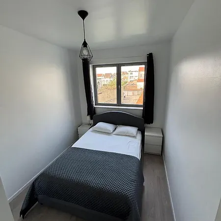 Stylish, Modern & Spacious In Brüsszel