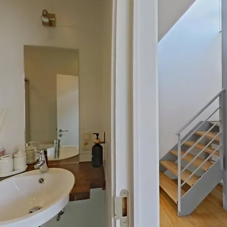 Spacious And Unique 3br With A Terrace بروكسل