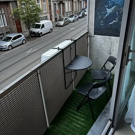 Apartman Stylish, Modern & Spacious In Brüsszel