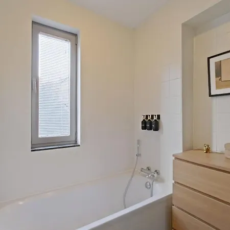 Spacious And Unique 3br With A Terrace