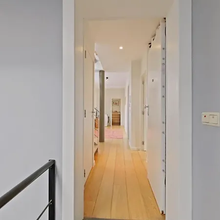Spacious And Unique 3br With A Terrace *