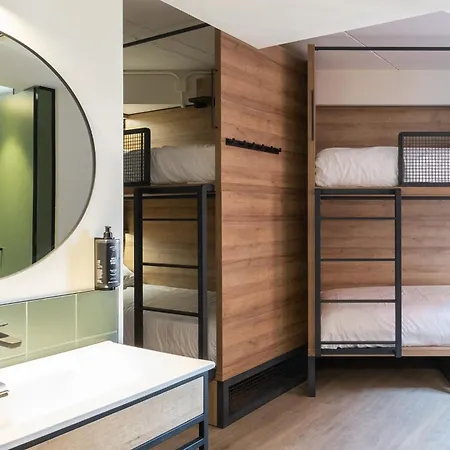 Latroupe Grand Place *