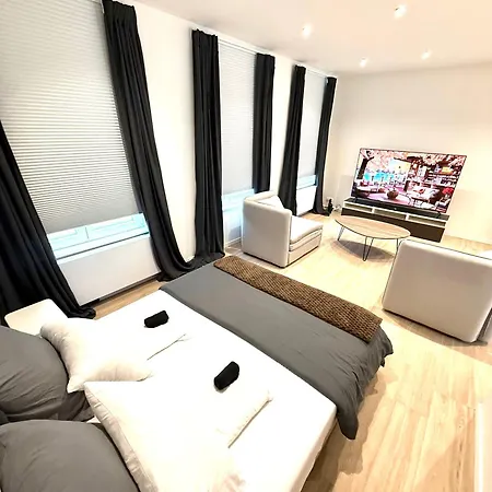 Δωμάτια σε οικογενειακή κατοικία The Gallery Saint-gilles *