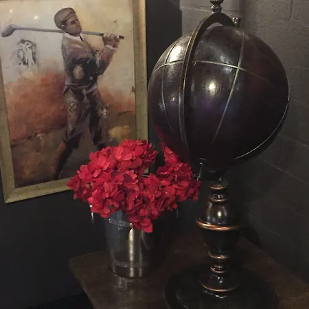 The Legacy By 2go4 Center Хостел *