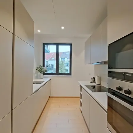 Quiet & Stylish 3-bedroom Flat In Heart Of Ixelles * Bruselas