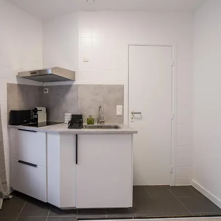 Cinquantenaire 1 Apartamento *