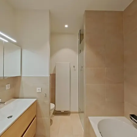 Apartamento Quiet & Stylish 3-bedroom Flat In Heart Of Ixelles Bruselas
