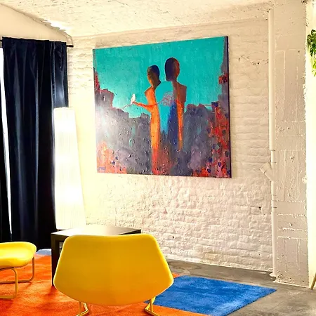 Spacious Bxl Loft アパート