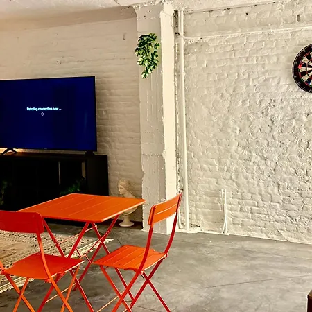 Spacious Bxl Loft アパート