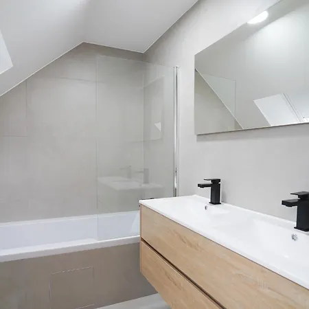 Douvres 7 דירה בריסל