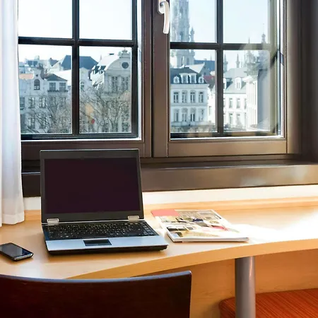 Ibis Off Grand'place 3*