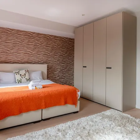 Penthouse Prestige Διαμέρισμα *