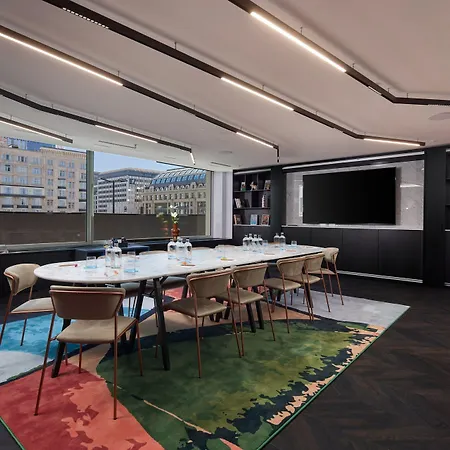 Cardo Brussels, Autograph Collection