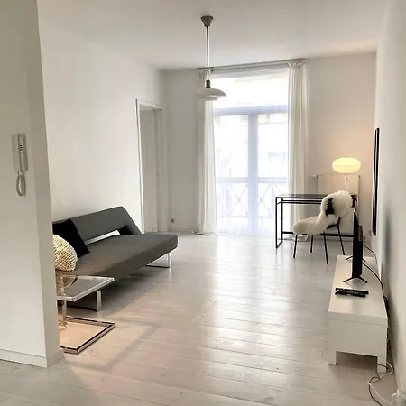 Апартаменты Wit Ii, Near Metro, Train N7670 *