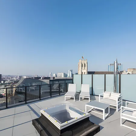 Hotel apartamentowy Triplex Penthouse In The Center *