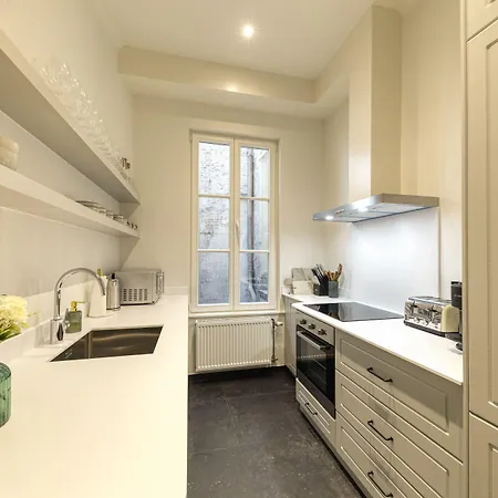 Dans L'hypercentre Appartement Brussel