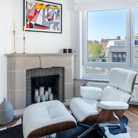 Apartment Moliere Design