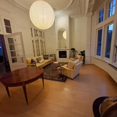 شقة Brussels' Premier Parkside بروكسل