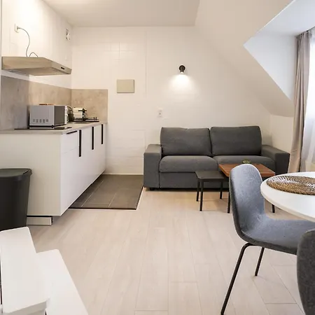 Luxembourg 6 * Brussel