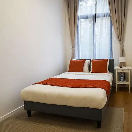 Astrid 4 Apartamento