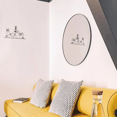 Zoom מלון בריסל