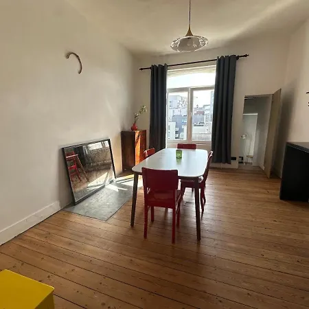 Big Cosy Family Duplex Near Grande Place Lägenhet