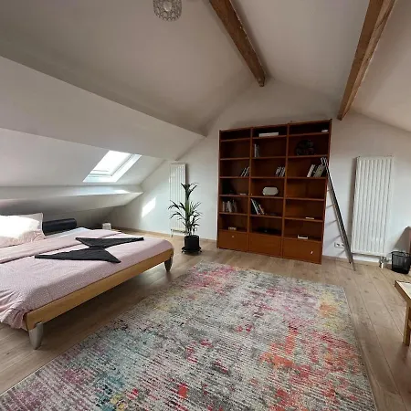 Big Cosy Family Duplex Near Grande Place Lägenhet