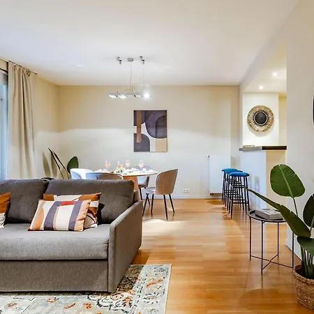 Modern 1br In The Heart Of The European Quarter Apartman *