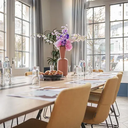 Hotel Novotel Off Grand Place 4*