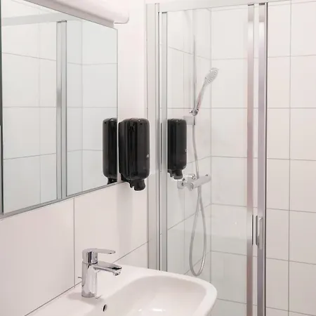 Hostel Bx Downtown - *