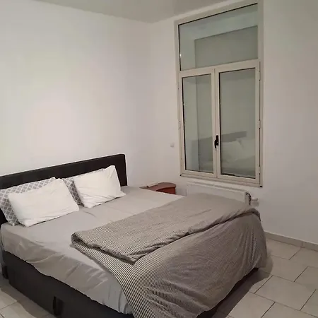 House Near Forest 125 M² For 6 Guests * Bruxelas