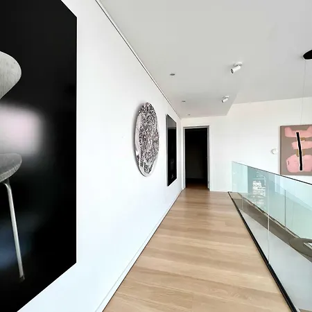 Skyline Penthouse 220 M2 Of Refined Elegance 4* Bryssel