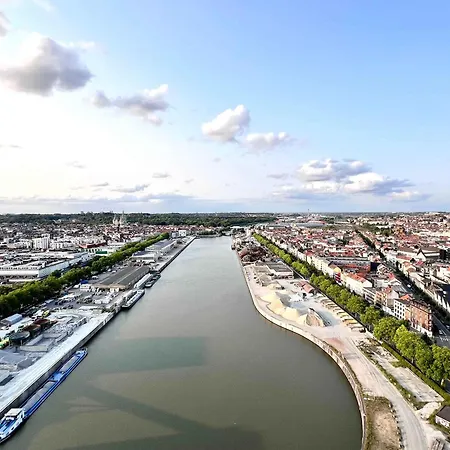 Skyline Penthouse 220 M2 Of Refined Elegance Bed & Breakfast Bryssel