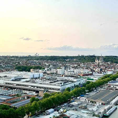 Skyline Penthouse 220 M2 Of Refined Elegance Bryssel